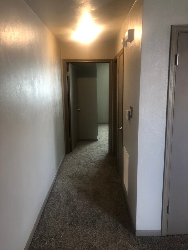 Foto del edificio - 205 E Dunklin St