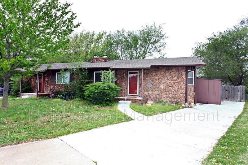 Primary Photo - 437 Hillcrest Ct N