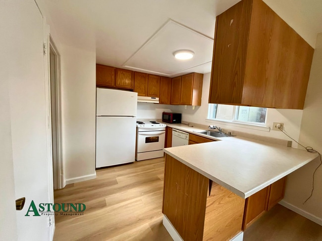 Building Photo - 68 Fountainhead Ct