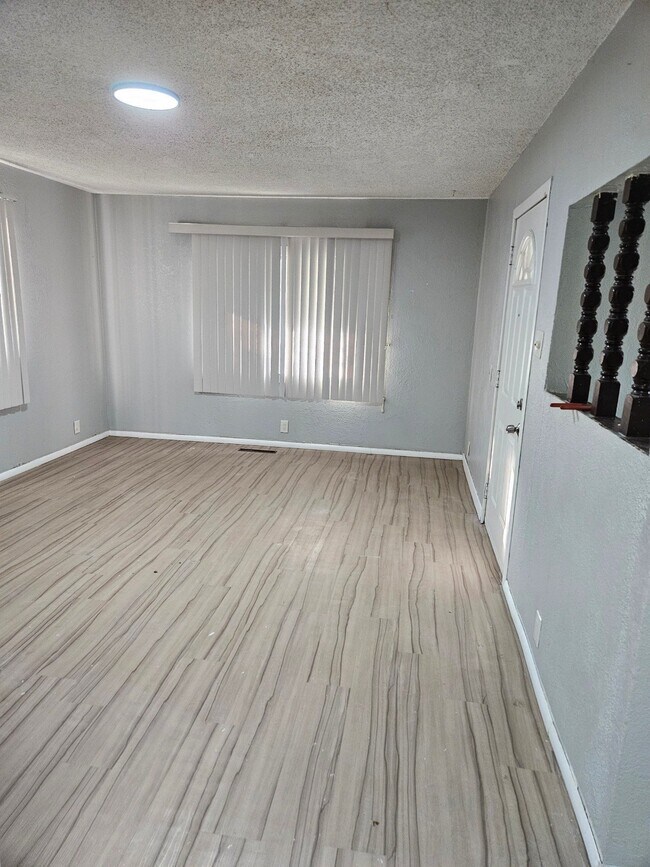 Foto del edificio - 724 Troy Ave