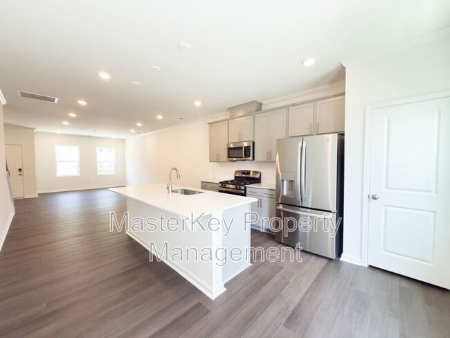Building Photo - 673 Mirkwood Ave