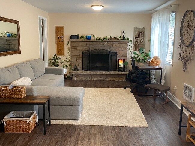 Foto del edificio - 32721 5th Ave