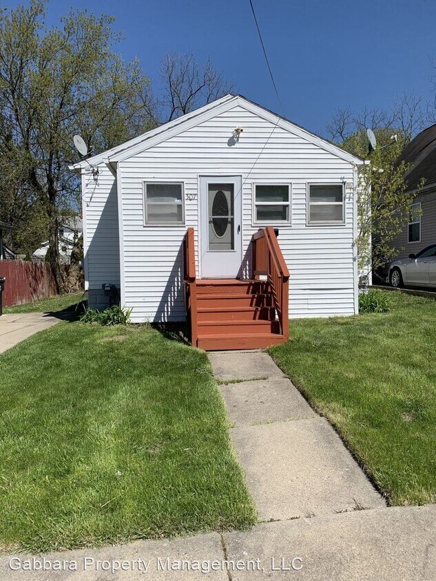 Foto principal - 2 br, 1 bath House - 307 Going