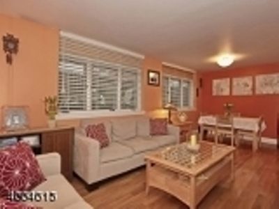 Foto del edificio - 1470 Campbell St