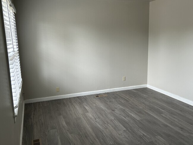 Foto del edificio - 3228 NW 34th St