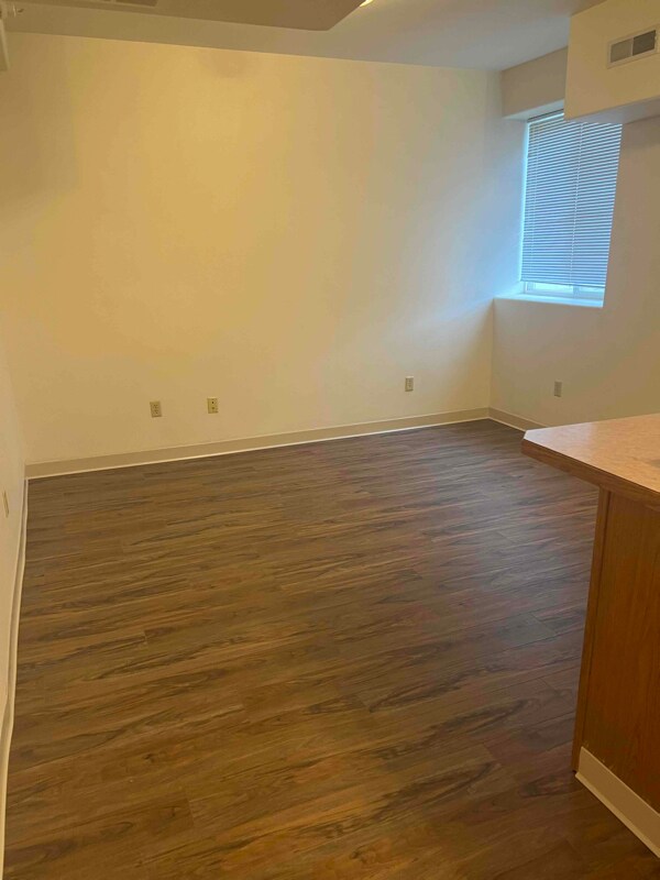 Foto del edificio - 305 46th St N