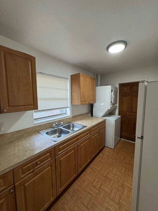Foto principal - 1245 W 35th St