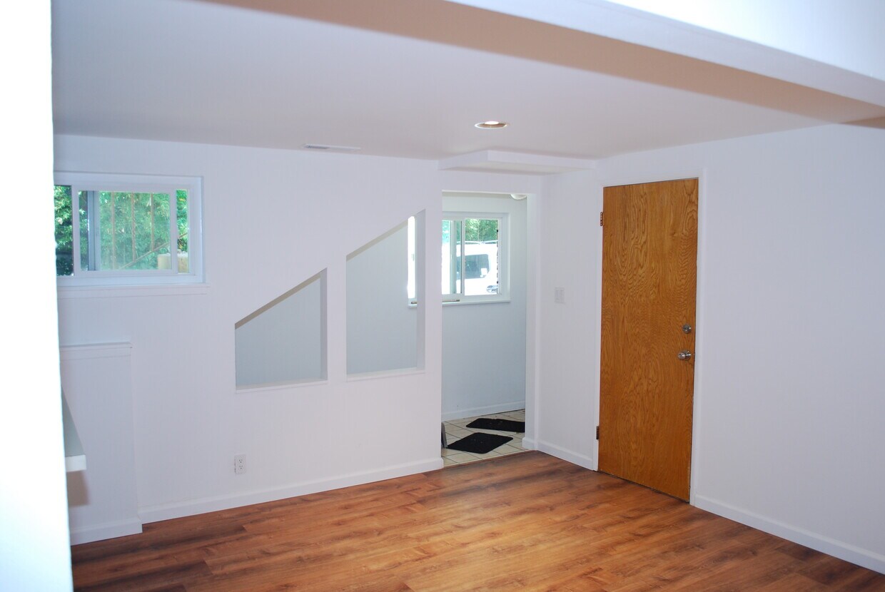 Primary Photo - 27 Ardilla Rd