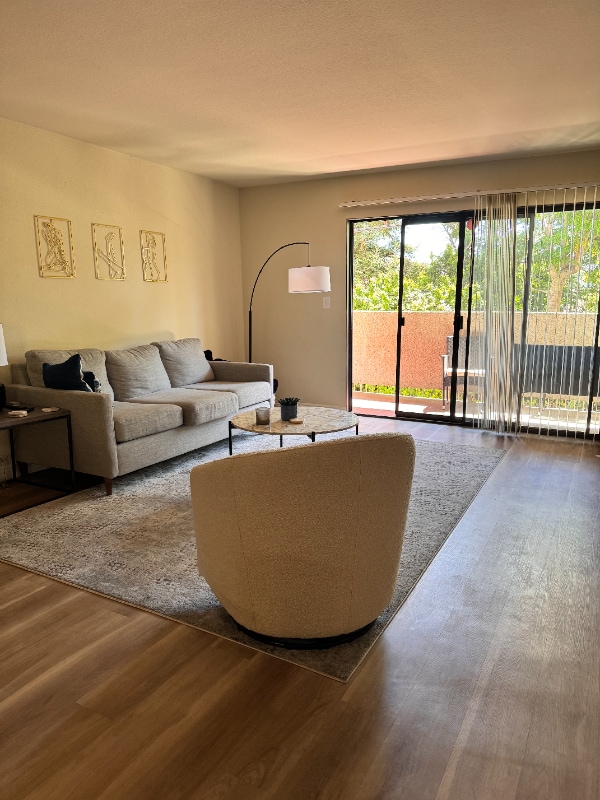 Photo - 2425 Purdue Ave (Los Angeles, CA)