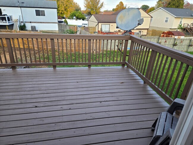 Foto del edificio - 554 Logan St