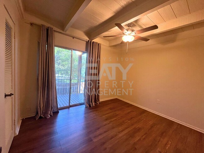 Foto del edificio - 2 bedroom with a Jack and Jill bathroom No...