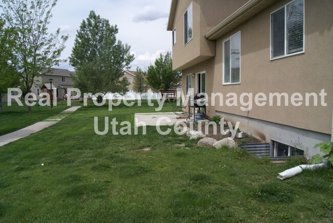 Building Photo - North Lehi Home Near Walking trails