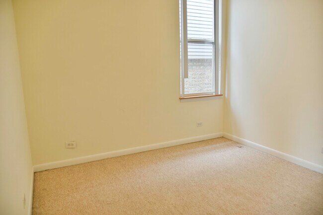 Foto del edificio - 2638 N Halsted St