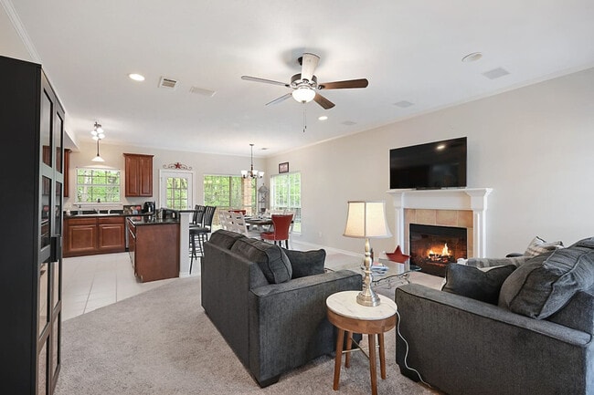 Foto del edificio - 406 Montauk Ct