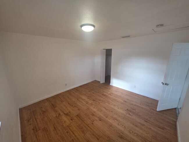 Foto del edificio - 3103 NW 3rd Ave