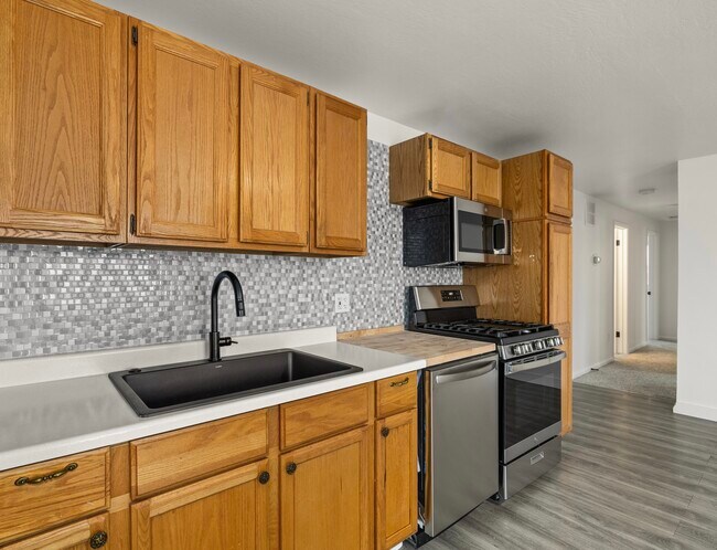 Foto del edificio - 4057 N Adams St