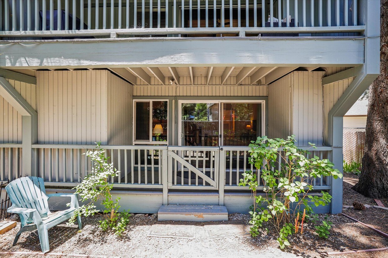 Foto principal - 3200 N Lake Blvd