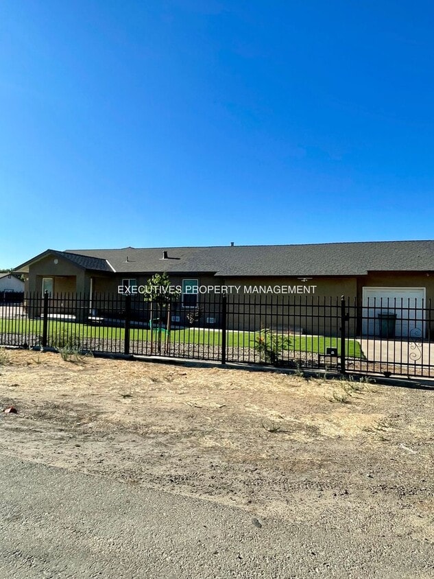 Photo - House For Rent | 1957 W. Highway 140