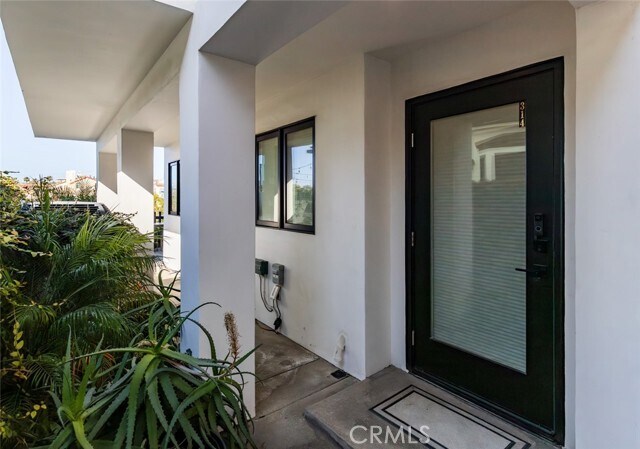 Building Photo - 314 Dahlia Pl