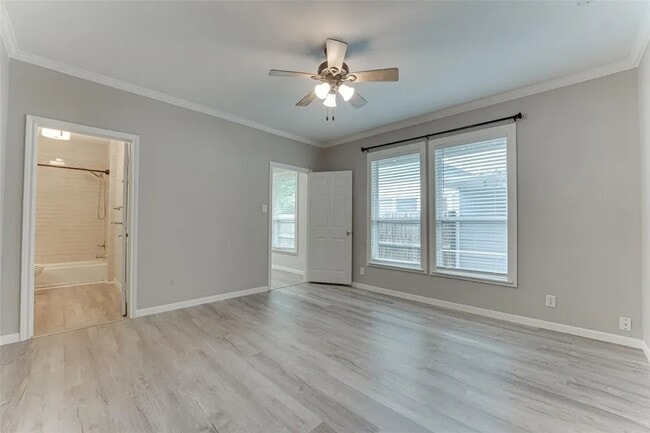 Building Photo - 803 N McKinney St