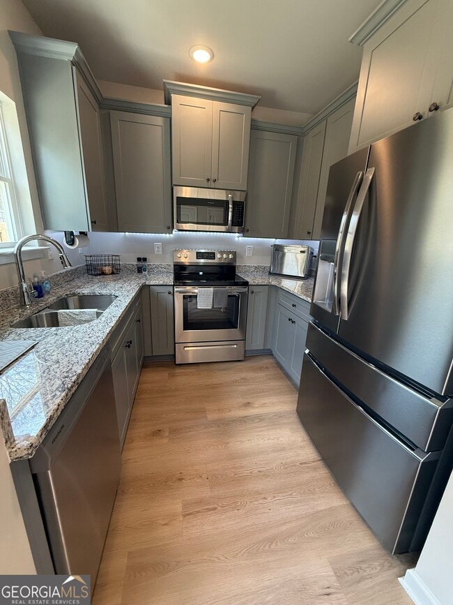 Building Photo - 108 Hidden Hls Dr