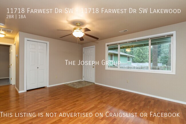 Foto del edificio - Beautiful 2BD/1BA Unit in Duplex Set On A ...