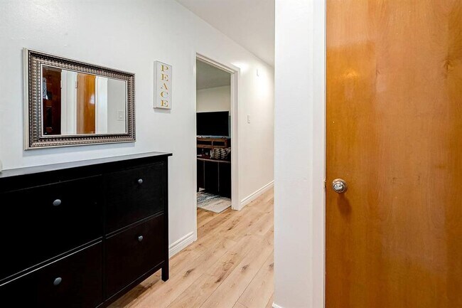 Foto del edificio - 9654 Meadowland Dr