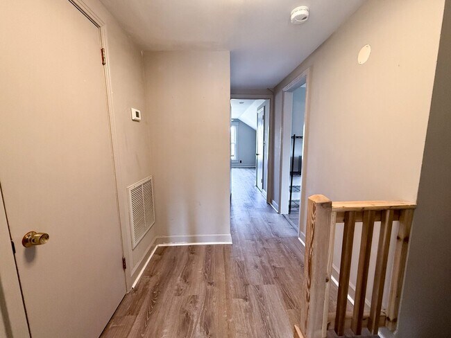 Foto del edificio - 5002 Dakota Ave