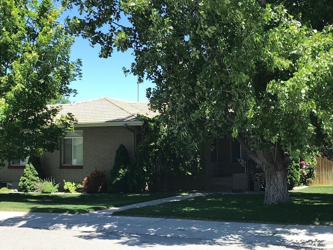 2353 Elizabeth Blvd Unit Newly remodeled basement apartment, Twin Falls