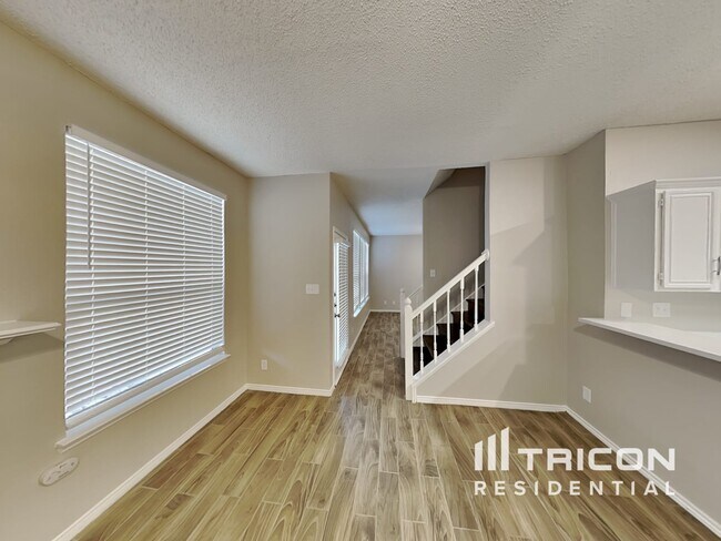 Foto del edificio - 317 Meandering Way Court Glenn Heights TX