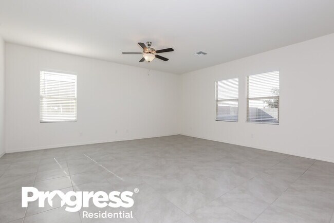 Building Photo - 18406 N Los Gabrieles Way