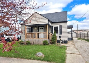 Building Photo - 1722 Beechwood Ave