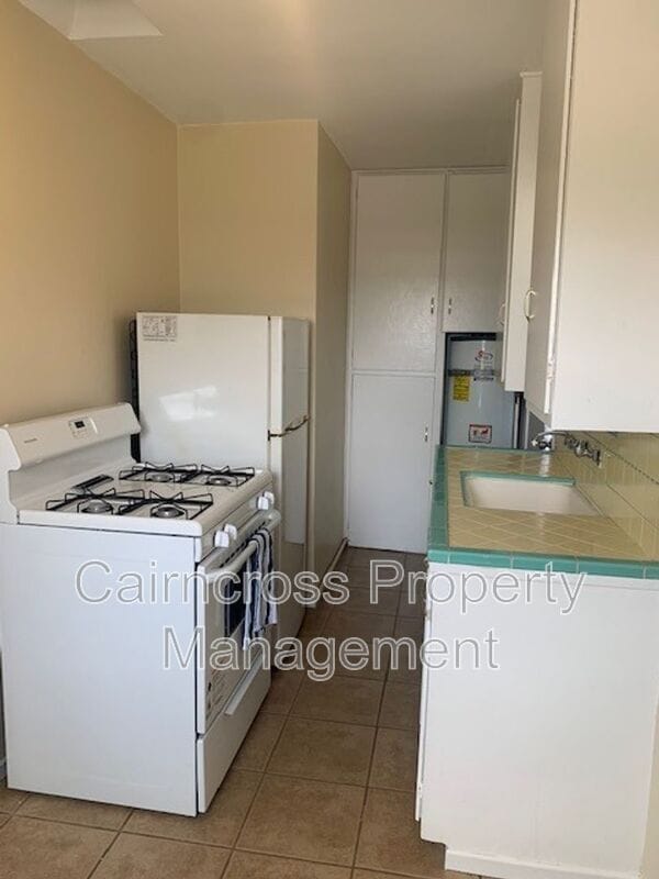 Building Photo - 4057 Morrell St