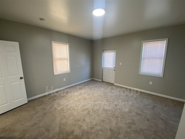 Foto del edificio - 415 Thornton St