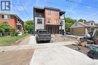 Building Photo - 220 Heiman St