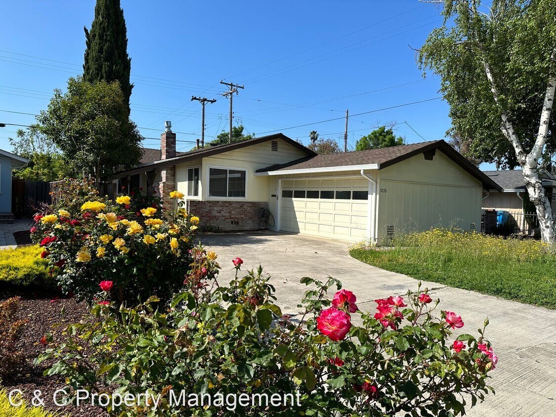 Foto principal - 3 br, 2 bath House - 3270 Machado ave