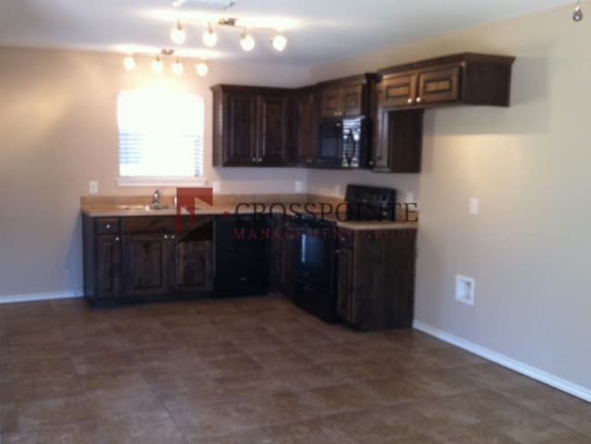 Building Photo - Coming Soon! 1 Bedroom 1.5 Bath Townhome for Rent in Lindale