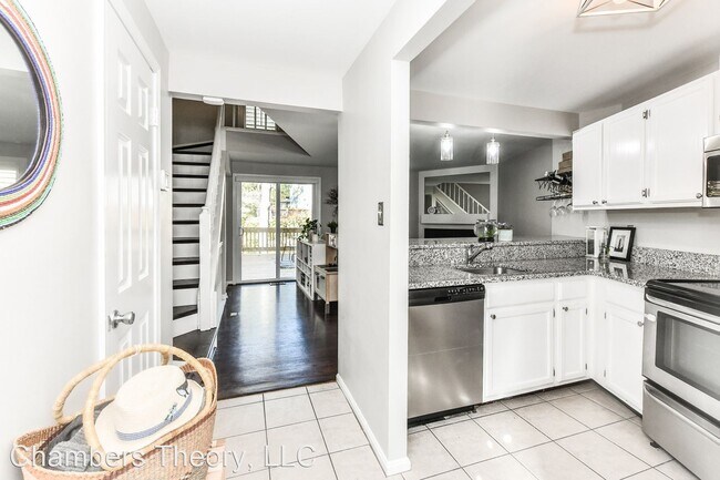 Foto del edificio - 2184 Whisperwood Glen Ln