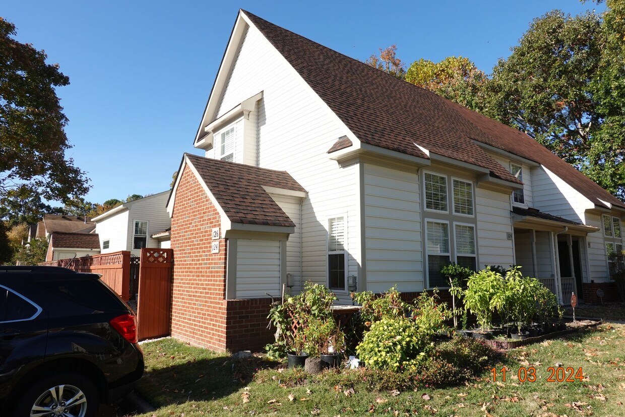 3 Bedrooms, 2.5 Bathrooms Townhouse Rental in the Gables of York County - 3 Bedrooms, 2.5 Bathrooms Townhouse Rental in the Gables of York County