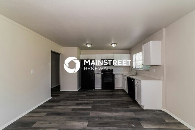 Foto del edificio - 3 Bedroom Pet-Friendly Home in NORTH PORT, FL with Main Street Renewal