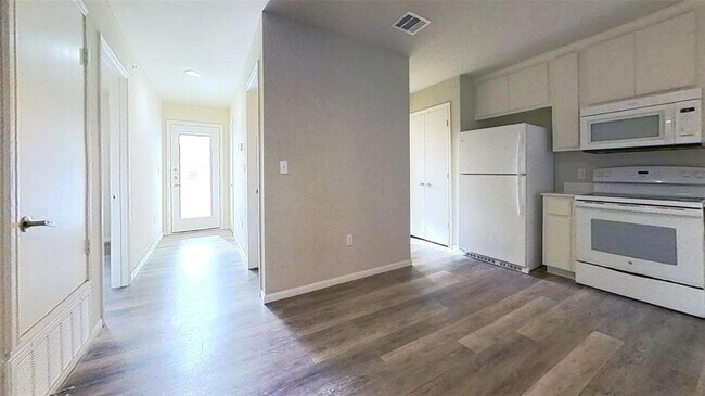 Foto del edificio - 304 Stubblefield Ln