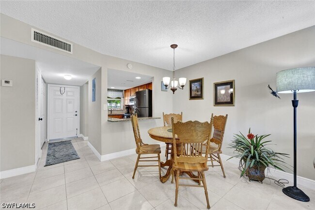 Building Photo - 100 Forest Lakes Blvd