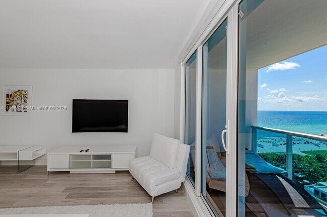 Foto del edificio - 2301 Collins Ave