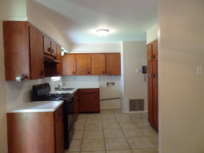 Foto del edificio - 444 Normandy Rd