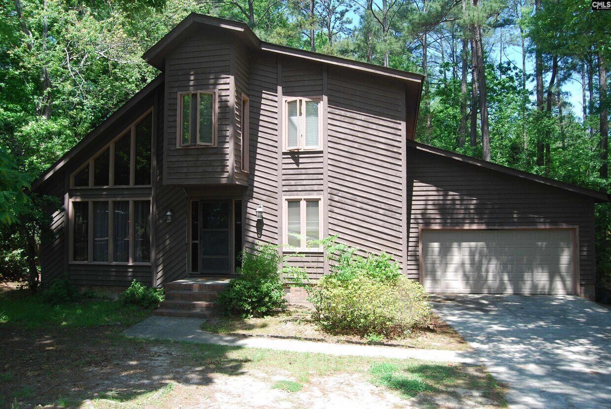 Primary Photo - 145 Chinquapin Cir