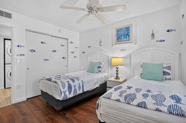 Foto del edificio - 4505 45th Ave W
