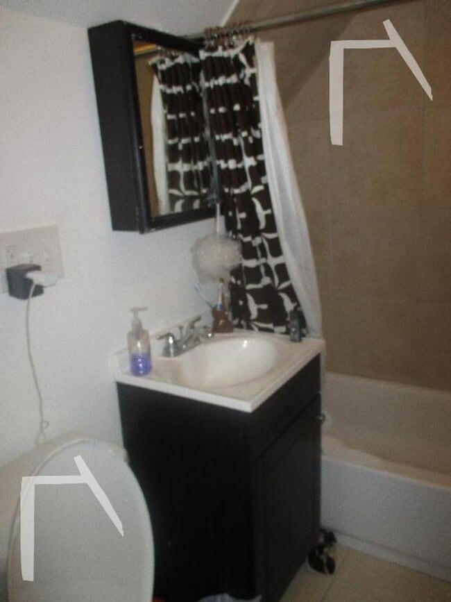 Photo - 2bed apartment in Allston