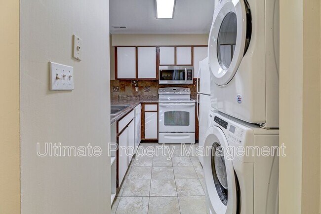 Foto del edificio - 2504 Flint Dr