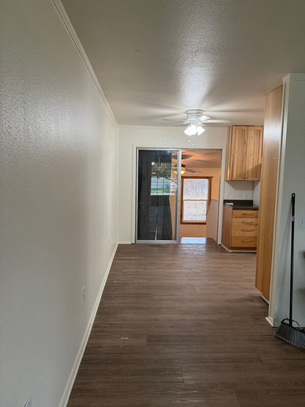 Building Photo - 1425 Farrell Ln