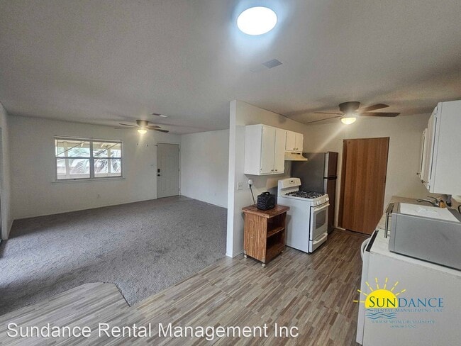 Building Photo - 3 br, 1.5 bath House - 500 Kelly Street Un...